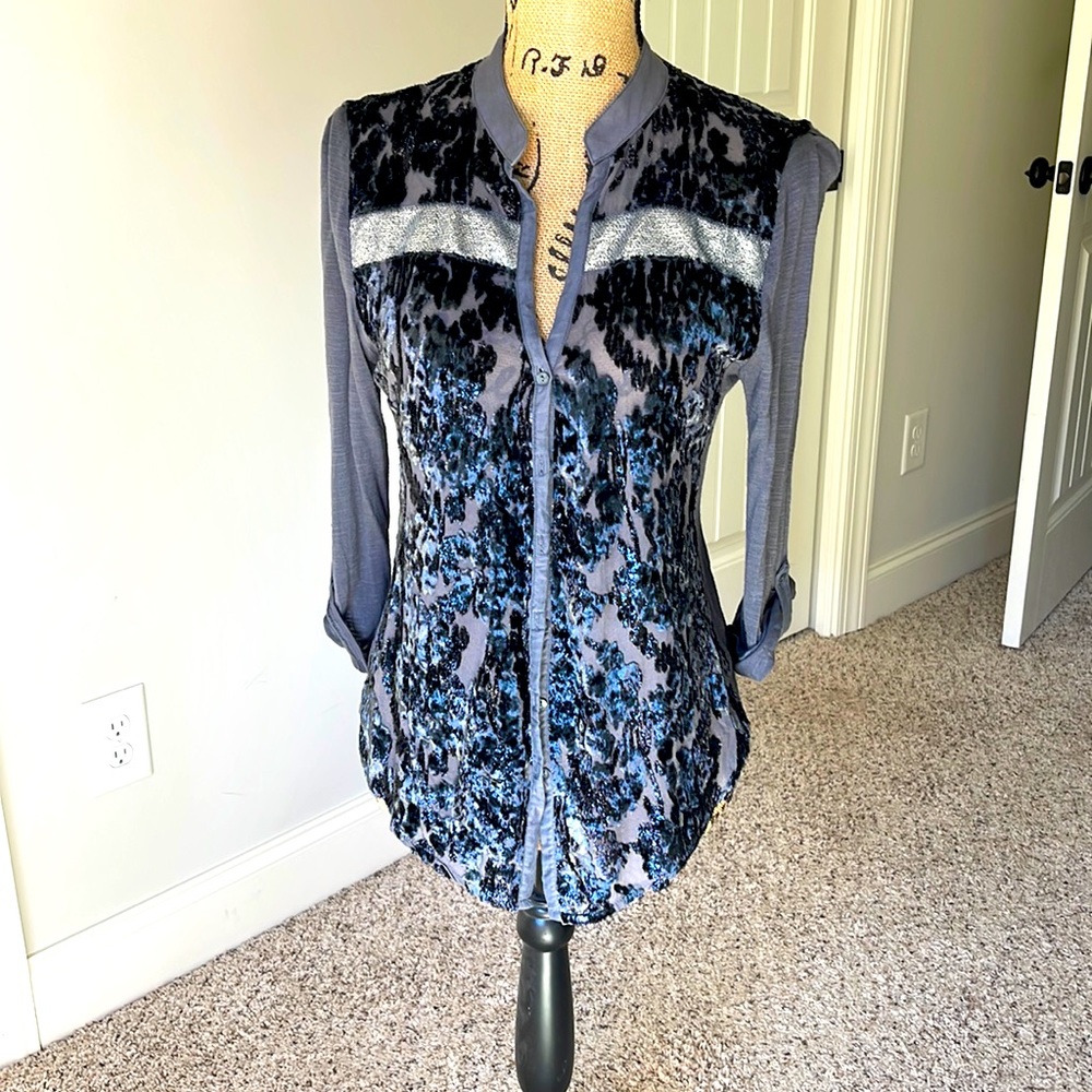 Crushed velvet and sequin top